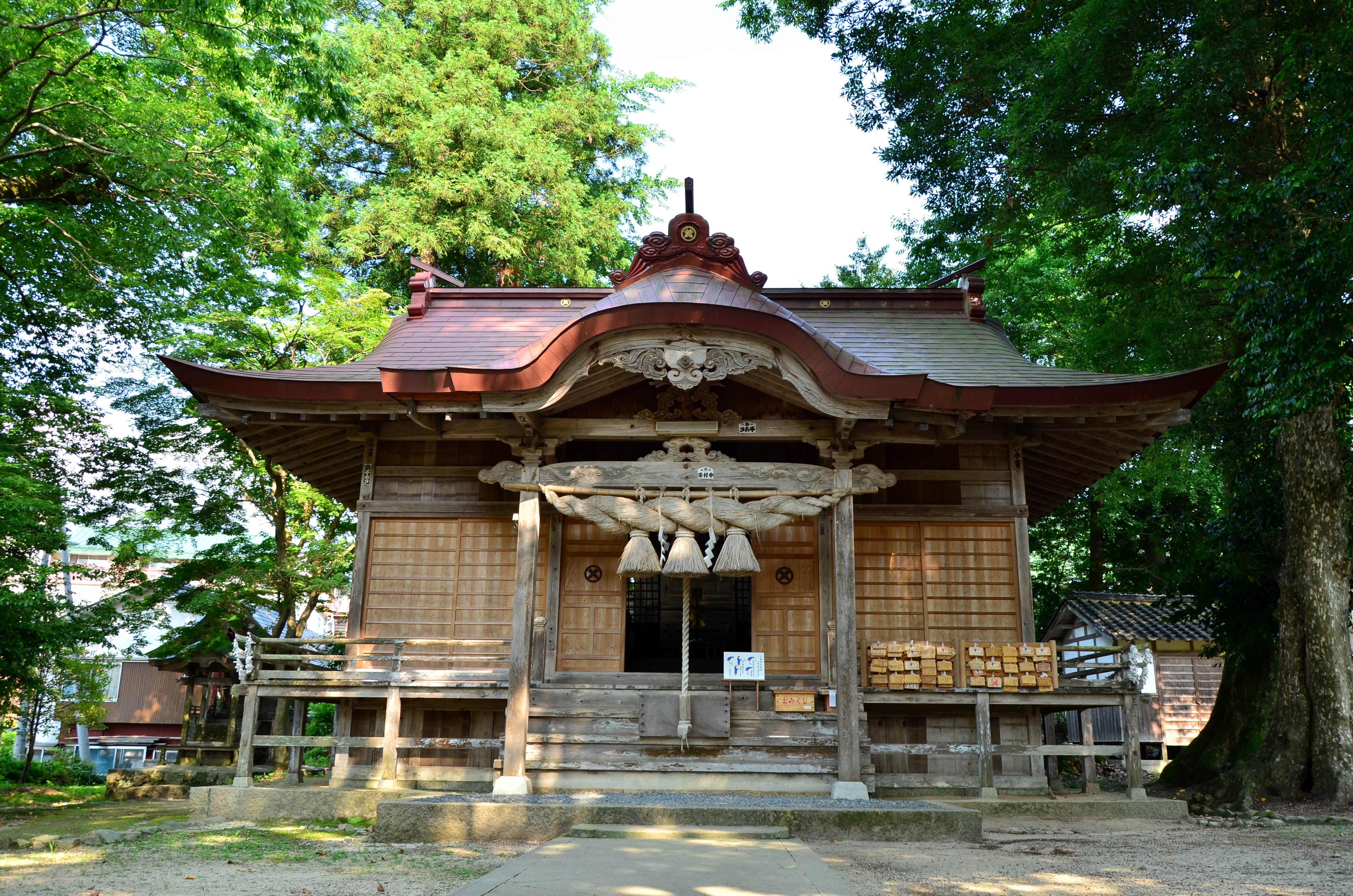 三朝温泉の守り神的存在の神社